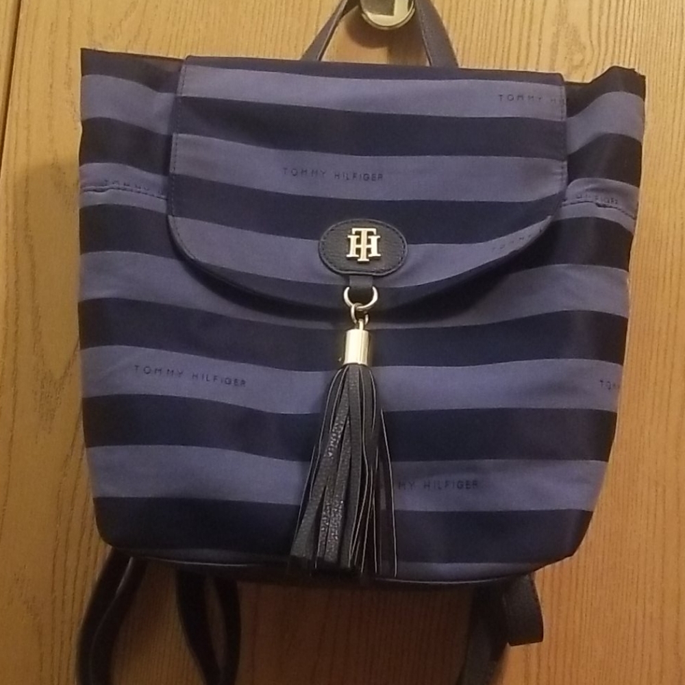 💙Tommy Hilfiger Backpack💙